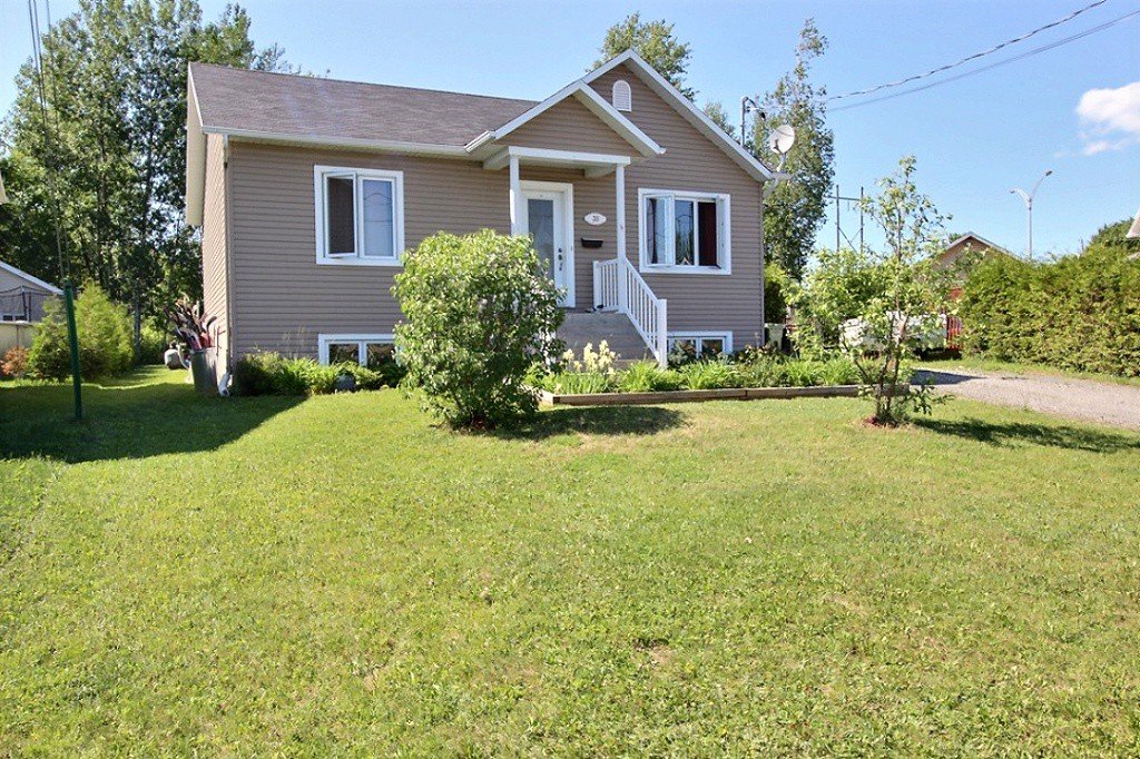 30, Rue Montcalm Victoriaville Équipe JeanFrançois Rivard / Remax